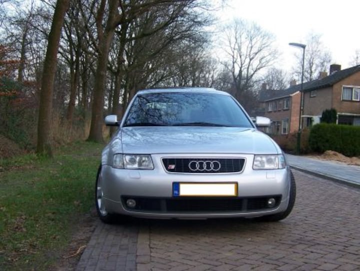 Audi S3 quattro