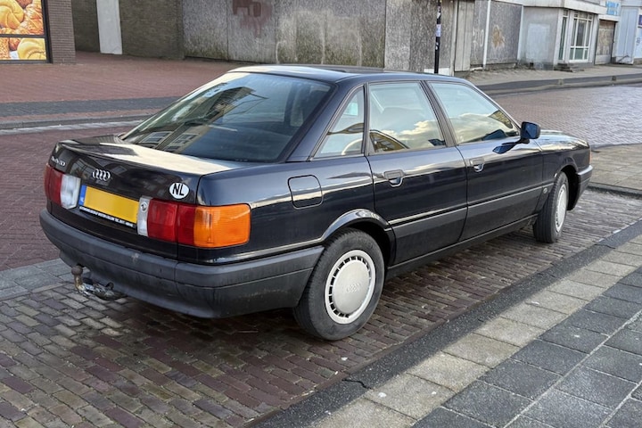 Audi 80