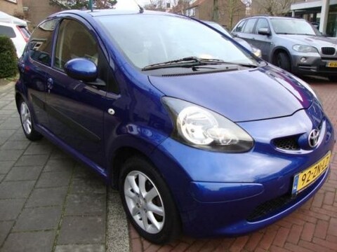 Toyota Aygo 1.0 12v VVT-i +
