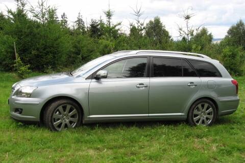 Toyota Avensis Wagon 2.0 D-4D-F Luna (2007)