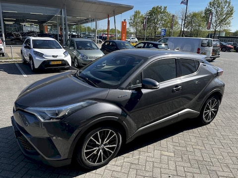 Toyota C-HR 1.8 Hybrid Bi-Tone