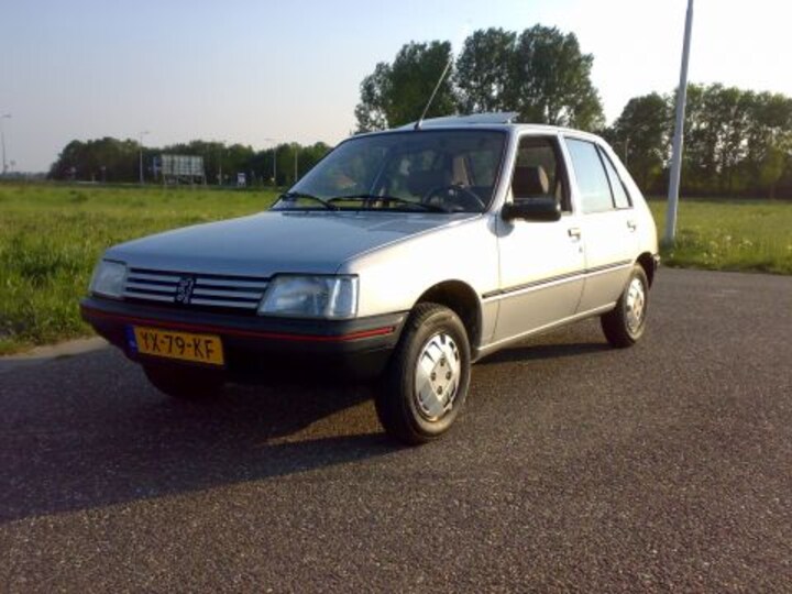 Peugeot 205 GL 1.1i
