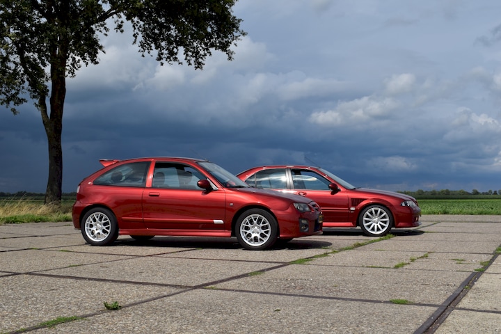 MG ZR 105 (2005)