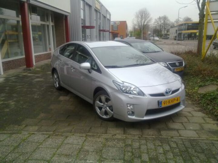 Toyota Prius 1.8 HSD Dynamic (2009)