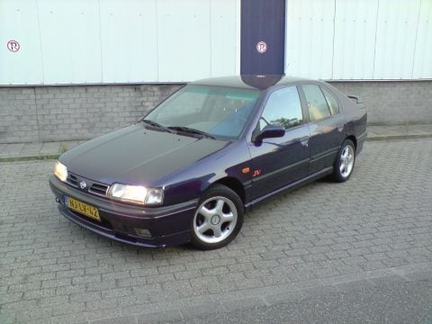 Nissan Primera 1.6 LX (1996)