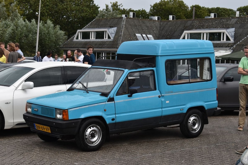 Seat Trans (1987)