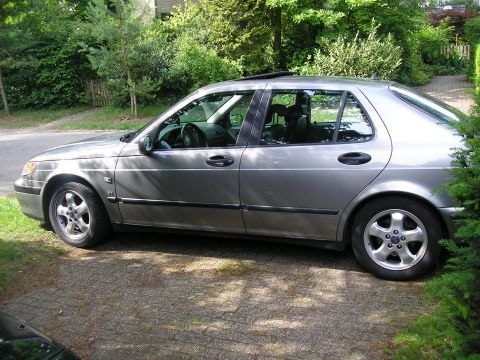 Saab 9-5 3.0 V6 t SE (2001)