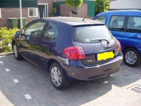 Toyota Auris 1.6 16v VVT-i Sol (2007)