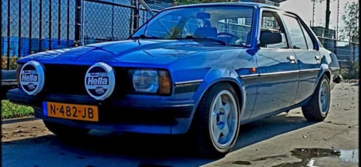 Opel Ascona B 2.0 D die er uitziet als een SR