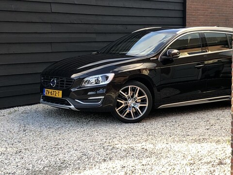 Volvo V60 D6 AWD Plugin-Hybrid Summum
