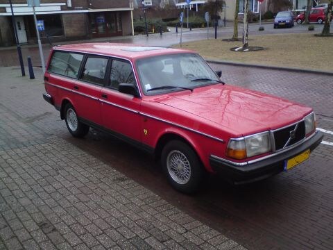 Volvo 240 GLE 2.3 Estate (1991)