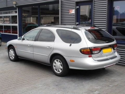 Ford Taurus Stationwagon GL