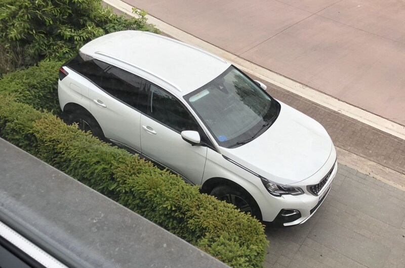 Peugeot 3008 Allure 1.6 BlueHDI 120 (2017)
