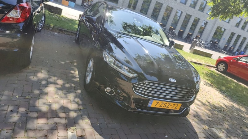 Ford Mondeo 1.5 EcoBoost Titanium (2015)