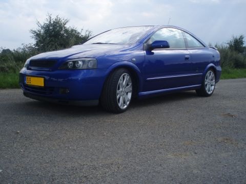 Opel Astra Coupé Turbo (2004)