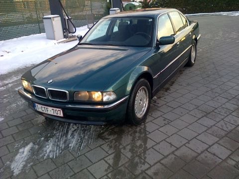 BMW 728i (1996)