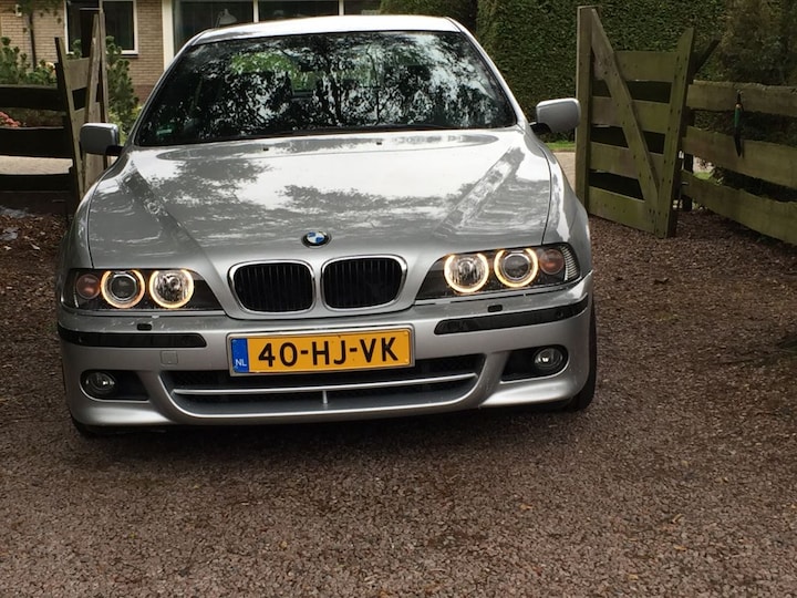 BMW 530i Executive (2001)