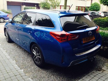 Toyota Auris Touring Sports 1.8 Hybrid Lease Plus (2014)
