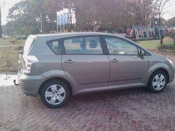 Toyota Corolla Verso 1.8 16v VVT-i Linea Sol (2007)