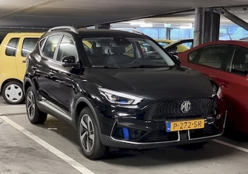 MG ZS 50kWh Luxury (2022)