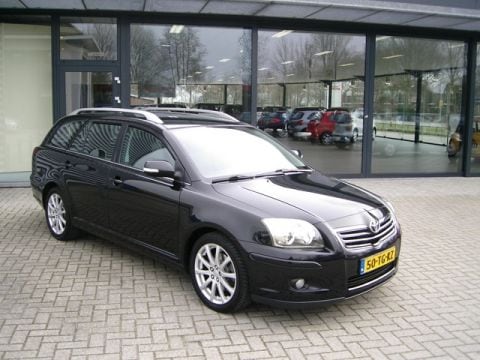 Toyota Avensis Wagon 2.0 16v VVT-i D4 Luna