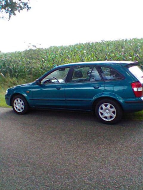 Mazda 323 FastBreak 1.8i GLX (2000)