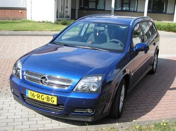 Opel Vectra Stationwagon 1.9 CDTi 120pk V-Line (2005)