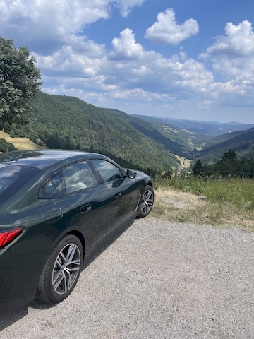BMW i4 eDrive40 (2023)