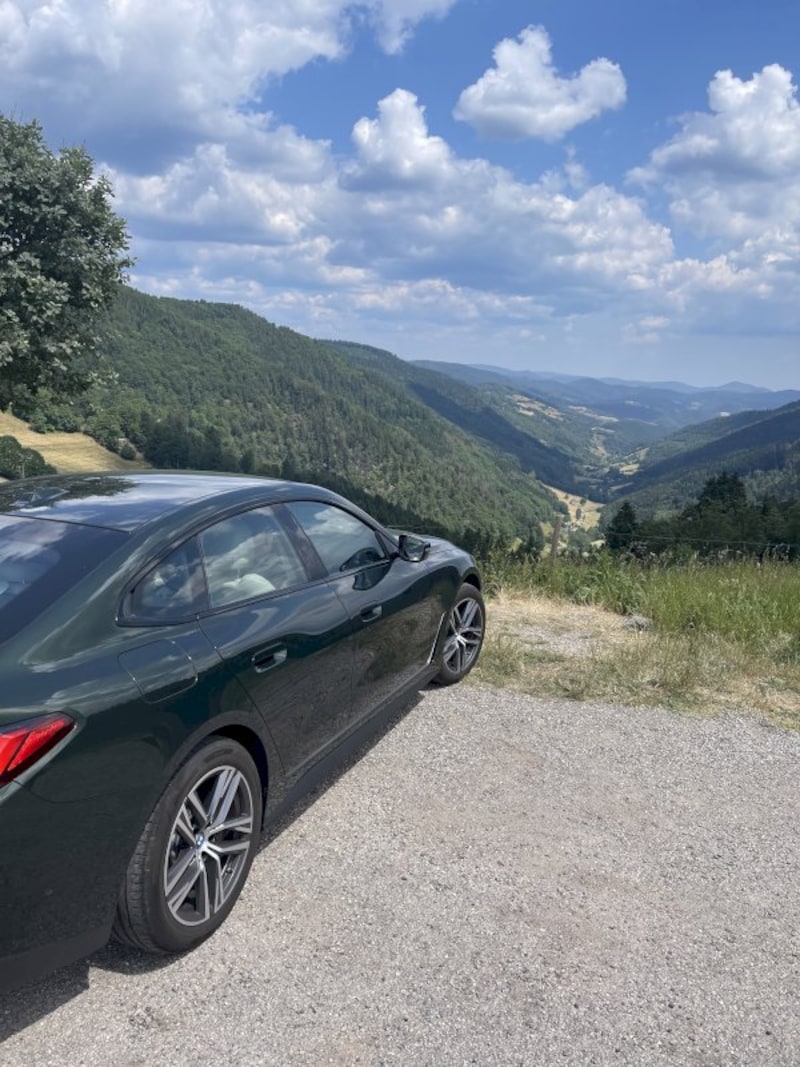 BMW i4 eDrive40 (2023)