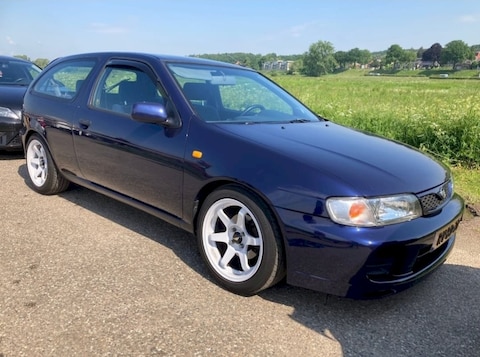 Nissan Almera 2.0 GTi (1997)