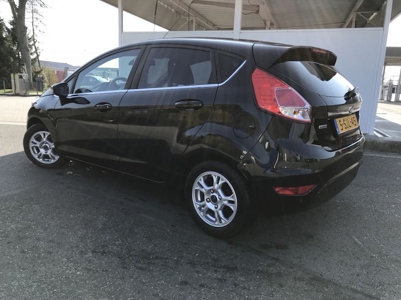 Ford Fiesta 1.6 TDCi Titanium Lease (2013)
