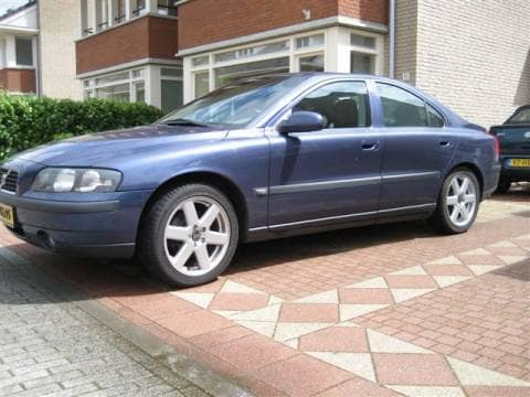 Volvo S60 2.4 140pk (2001)