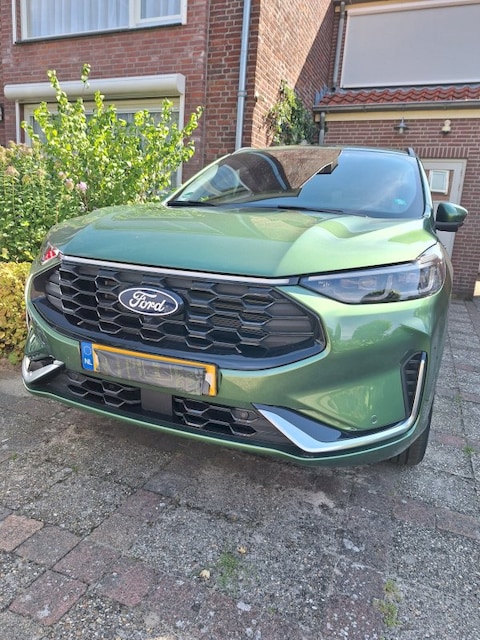 Ford Kuga 2.5 PHEV ST-Line X (2024)