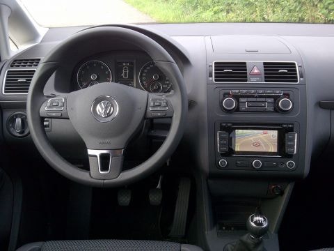 Volkswagen Touran 1.2 TSI BlueMotion Technology Comfortline (2011)