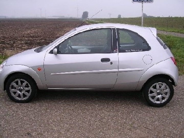 Ford Ka 1.3i 5 Edition (2001)