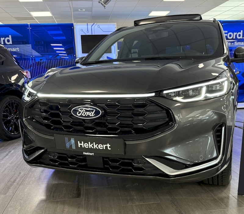 Ford Kuga 2.5 PHEV ST-Line X (2025)