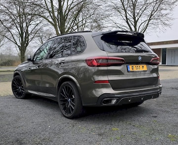 BMW X5 xDrive45e (2023)