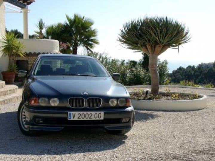 BMW 535i Executive (1998)