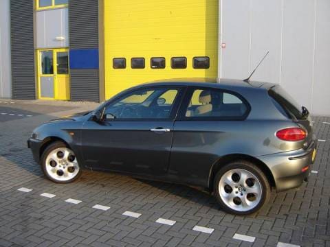 Alfa Romeo 147 1.9 JTD 115pk Distinctive (2002)