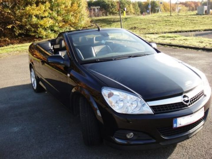 Opel Astra TwinTop 1.9 CDTi 150pk Cosmo