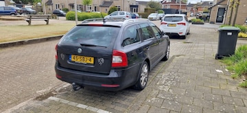 Skoda Octavia Combi 1.6 TDI Greentech Elegance Bus. (2011)