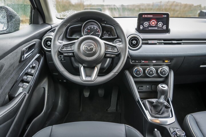 Mazda2
