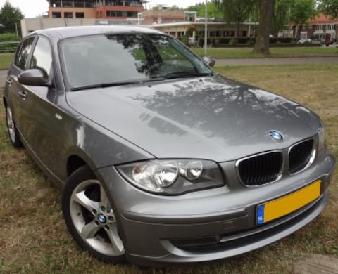 BMW 118i (2009)
