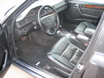 Mercedes-Benz E 420 (1993)