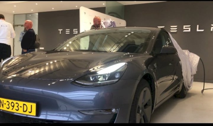 Tesla Model 3 Long Range AWD (2021)