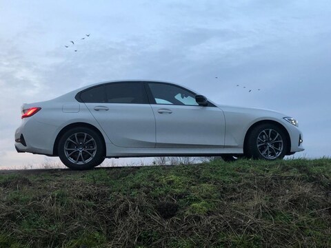 BMW 320i Corporate Executive