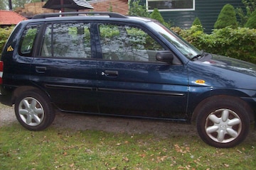 Mazda Demio 1.3 GLX (2000)