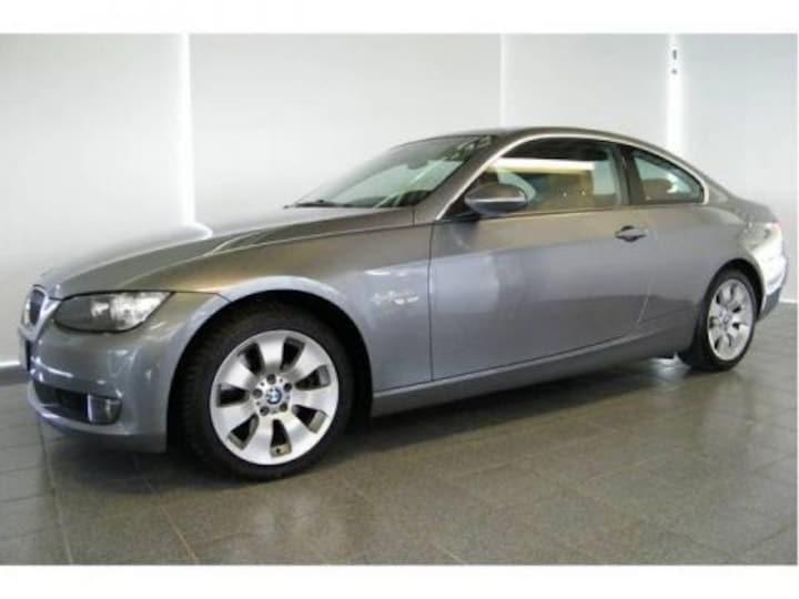 BMW 325i Coupé High Executive