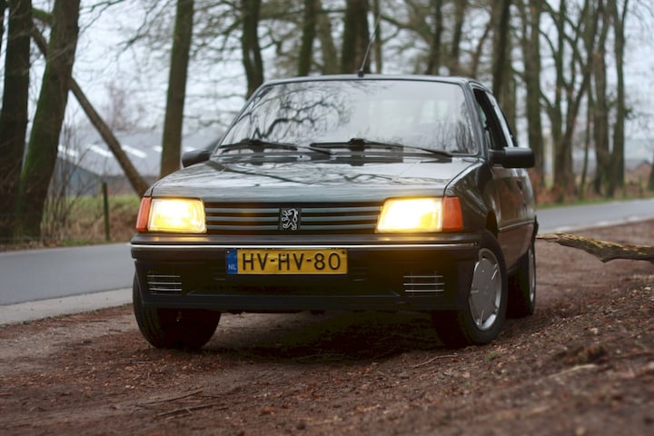 Peugeot 205 Forever 1.1i (1994)