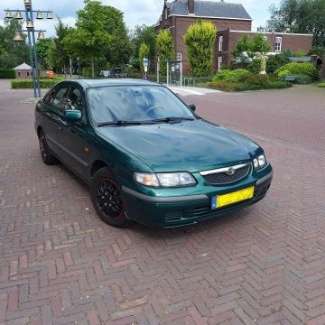 Mazda 626 1.8i GLX (1998)